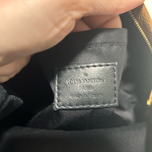 (SOLD‼️) Authentic Palm Springs Mini Reverse Monogram - Picture 4 of 13